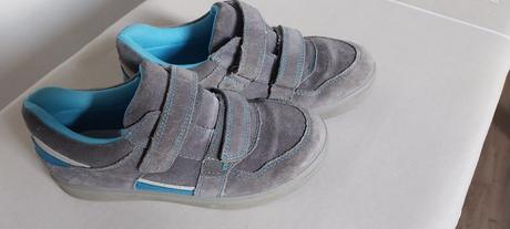 Poltopánky, protetika,37