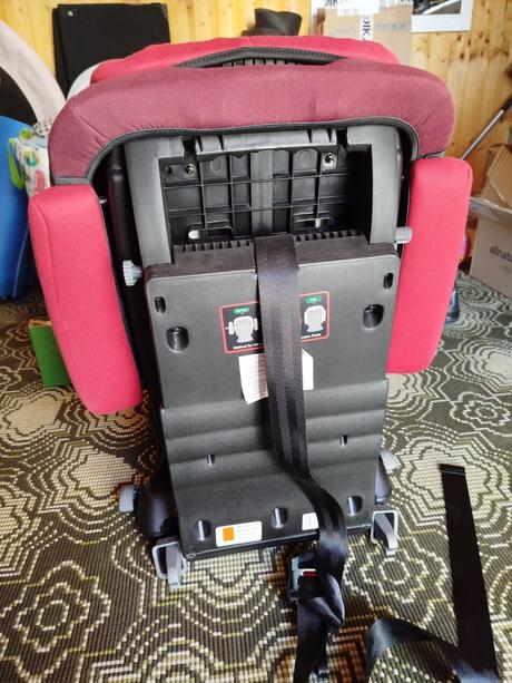 Detská autosedačka 9-36kg, petite&mars