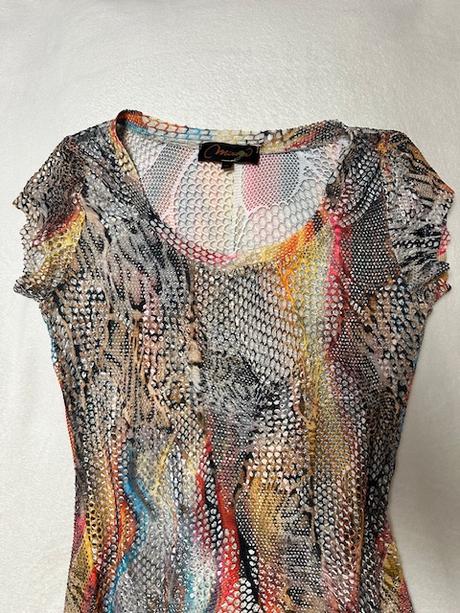 Sieťované elastické farebné šaty, l / m / s