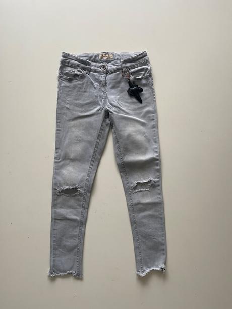 Rifle next s príveskom jednorožca, next,146