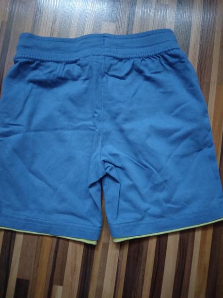 Šortky, lupilu,110