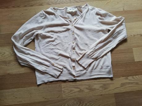 Béžový svetrík, next,42