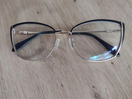 Dioptrické okuliare +0.75, 