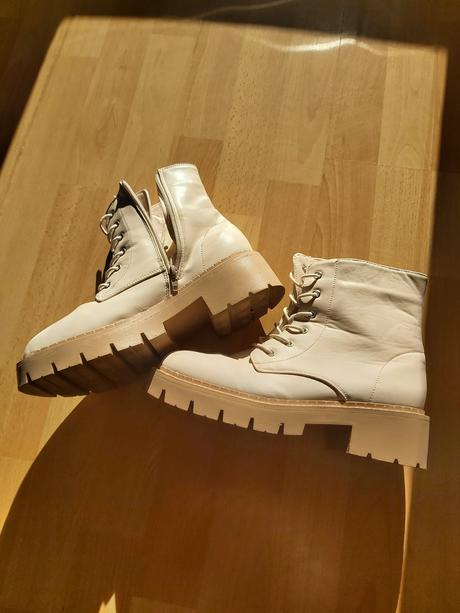 Členkové čižmy., 39