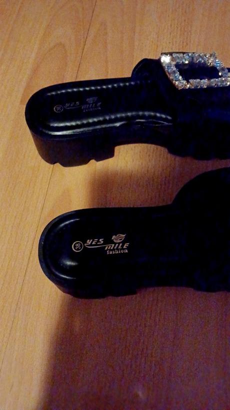 Šlapky č.38 s krásnou sponou, 38