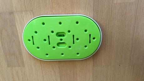 Odkvapkávač (stojan) na dojčenské fľaše,