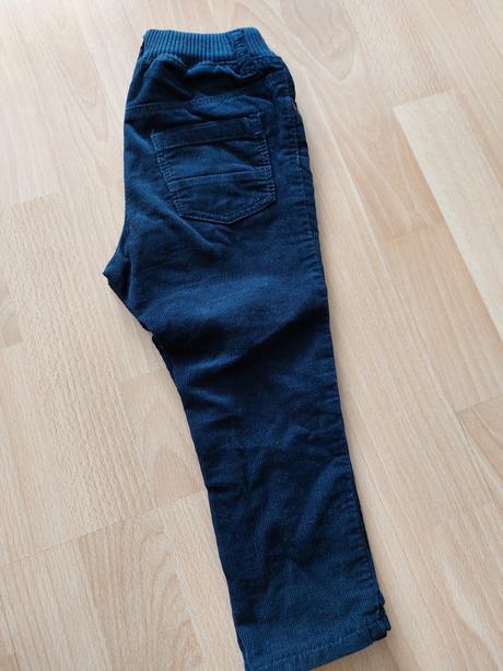 Menčestrove nohavice, h&m,92