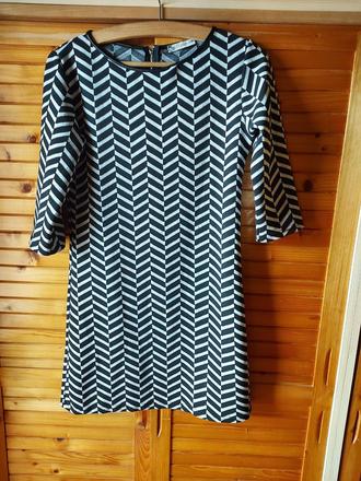 Čierno-biele šaty, m