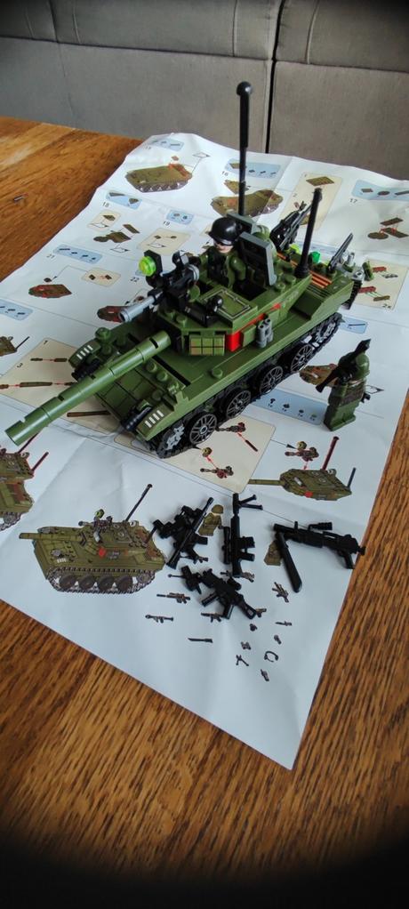Stavebnica tank 336ks + 2xfigurka,