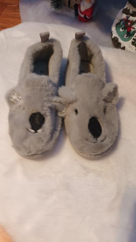 Krásne huňaté papučky s uškami, reserved,30