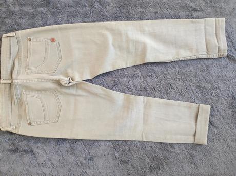 Trojštvrťové rifle, 28