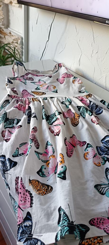 Letné šaty s motýlikmi, h&m,140