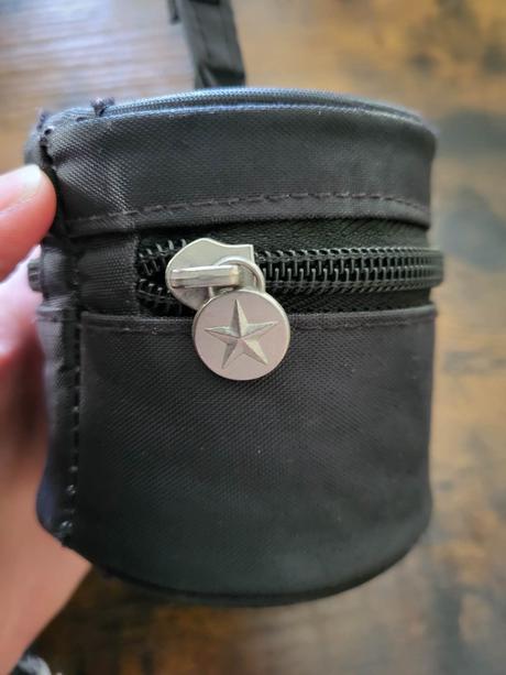 Puzdro na cumlík rock star,