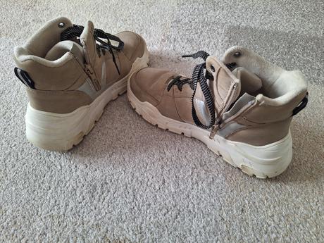 Prechodné dievčenské tenisky, 37