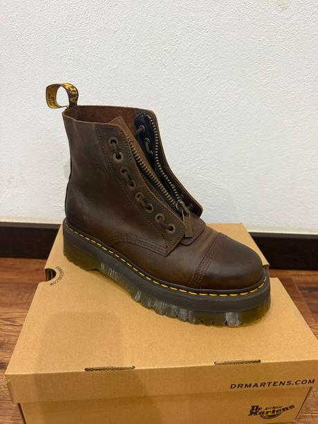 Topanky dr. martens - nenosené, 42