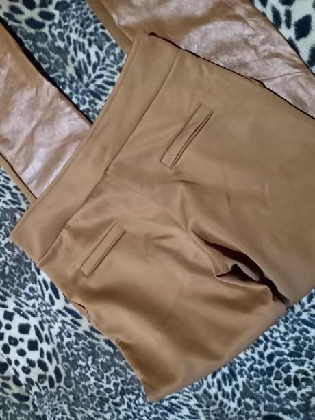 Štýlové nohavice, 42