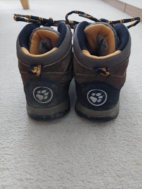 Turistická obuv, jack wolfskin,32