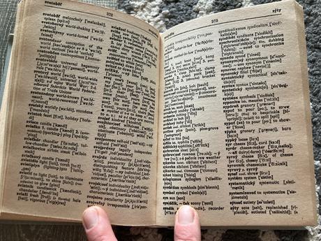 Slovensko-anglický slovník-vyd.1989,