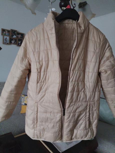Predám dámsky bundu obojstrannú nový orexsuvanu, c&a,40