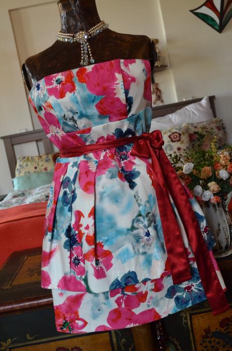 Luxusné kvalitné šaty 36/38, 38