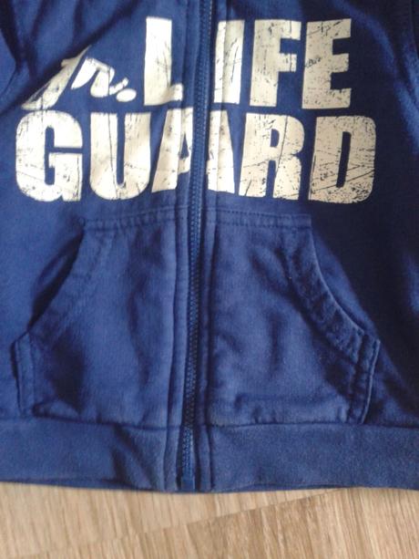 Modra mikina s bielou potlacou, 74