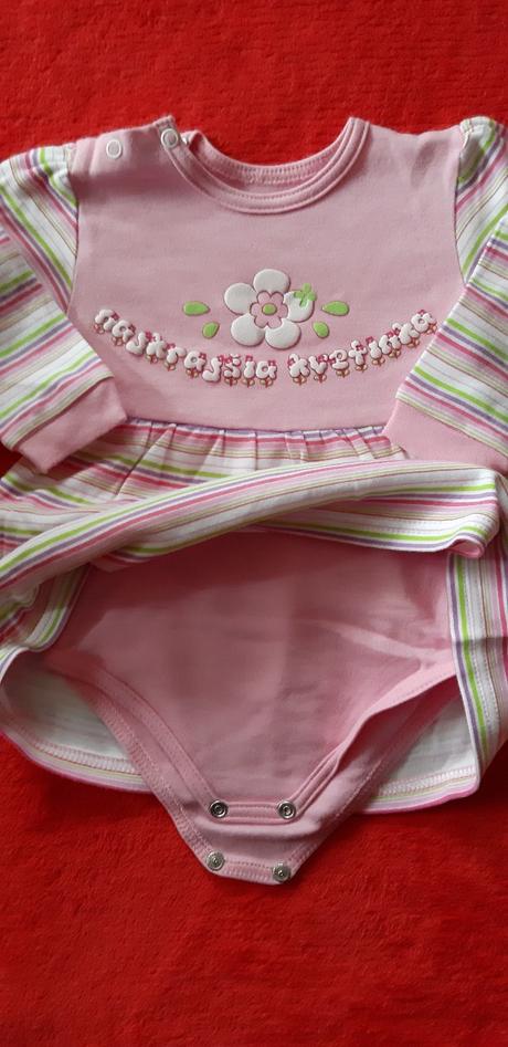 Body so sukničkou, 68