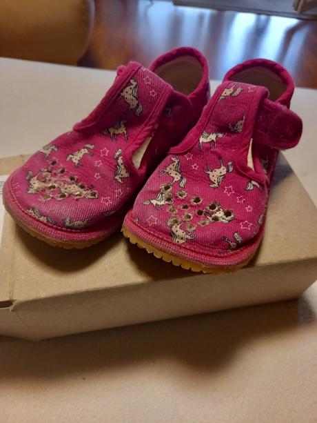 Papučky, beda,24