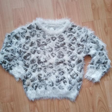 Sveter, young dimension,98