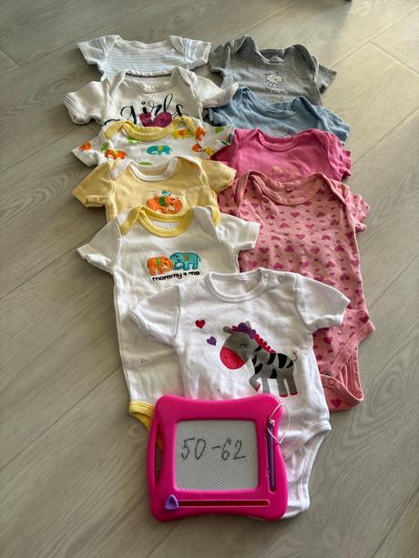 Body s krátkym rukavom, 56