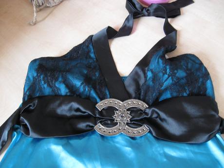 Krátke slávnostné tyrkysové šatičky, 38