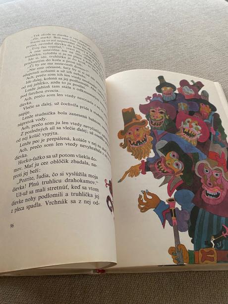 Krásna stará retro biela kňažná mária ďuríčková,