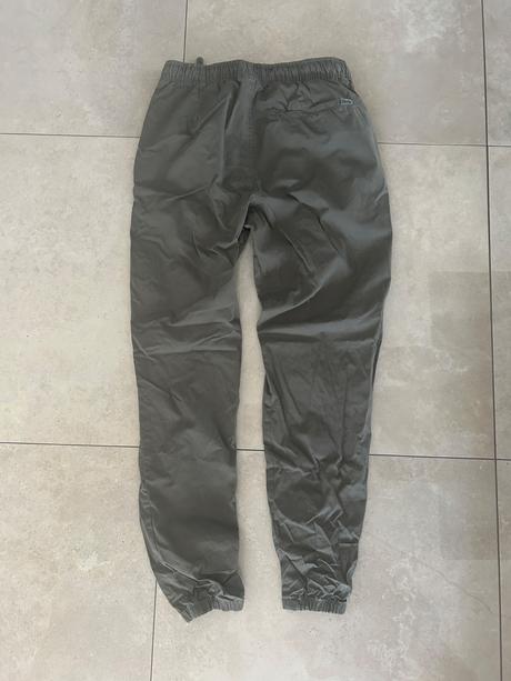 Joggery, s