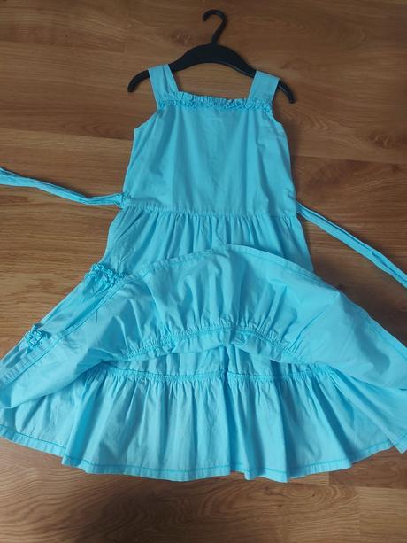 Nezabudkové šatičky, 134