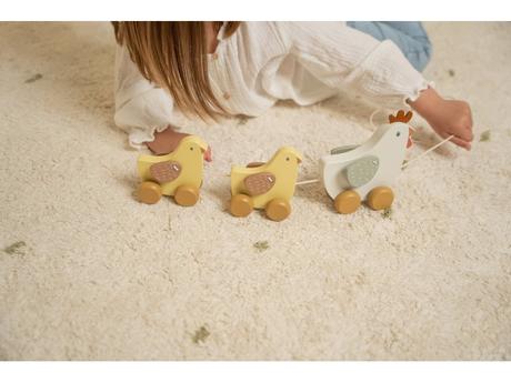 Little dutch ťahacia sliepočka s kuriatkami dreven,
