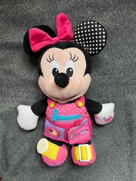 Plyšová minnie s interaktívnym prvkami, 
