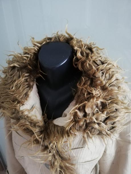 Béžový zimný kabát s odopínateľnou zimnou vložkou, l