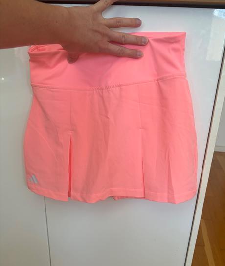 Sportove suknicky so sortkami, adidas,152