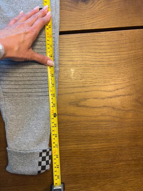 Nové tepláky reserved, reserved,140