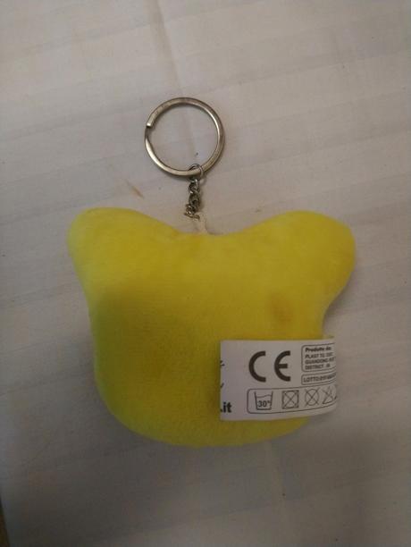 Plyšová kľúčenka s príveskom, žltá tvár, 9 cm, 