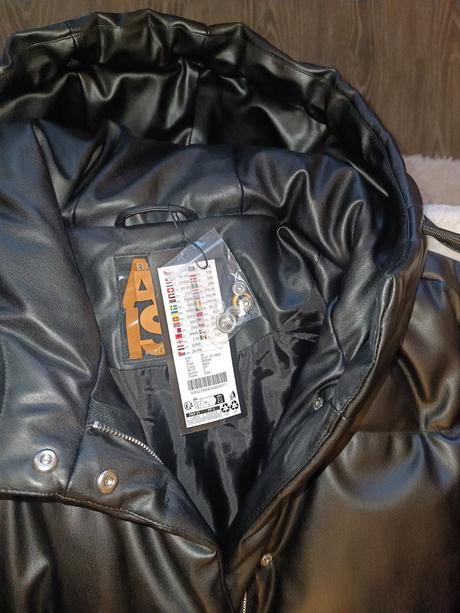 Zimná bundička s kapucou č.44, amisu,40 / 42 / 44