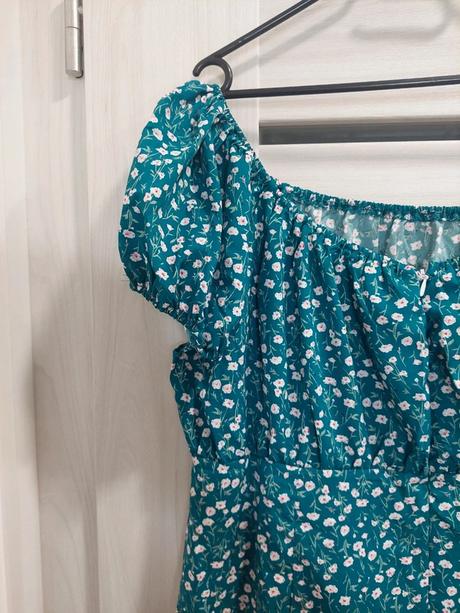 Krásne petrolejové kvetované šaty shein 1xl, xxxl