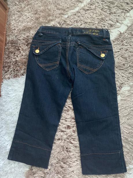 Riflove tristvrtaky, s