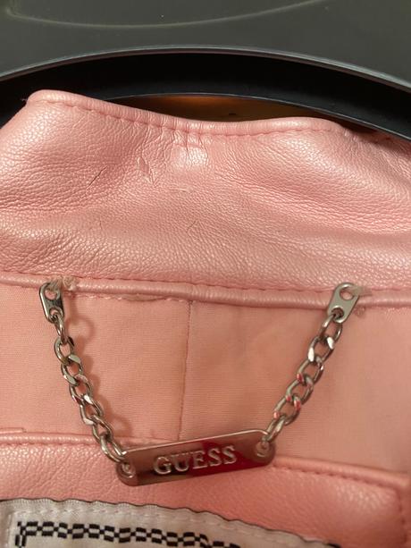 Guess bunda, guess,m