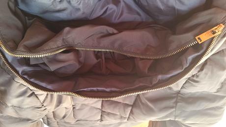 Teplá bunda zn. zara, zara,s