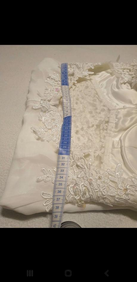 Spoločenské šaty, l