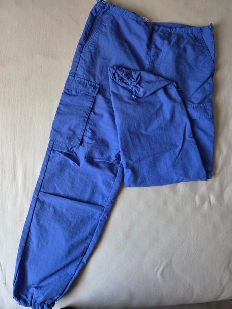 Tenšie nohavice, sinsay,140