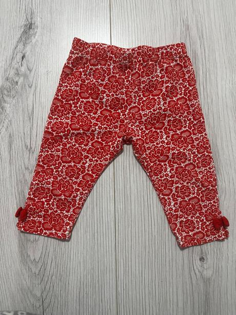 Trojštvrťové červene leginy s mašličkami, primigi,68