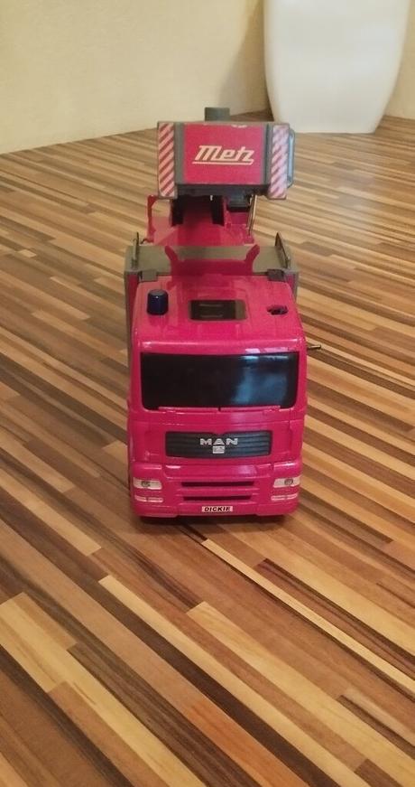 Veľké hasičské auto,