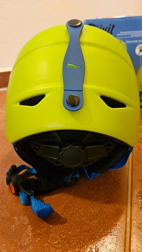 Detská helma na lyžovanie + okuliare, l