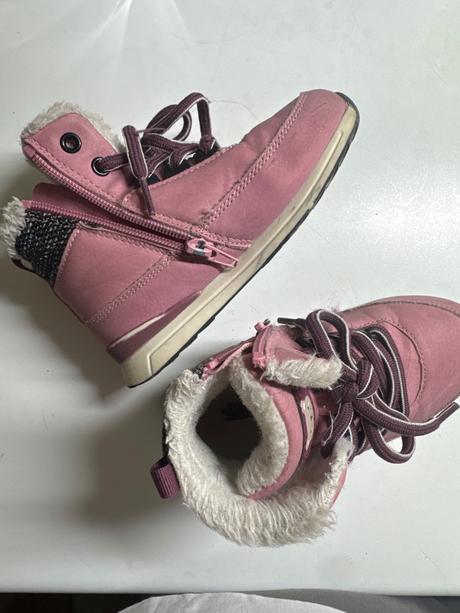 Čižmy, reserved,26